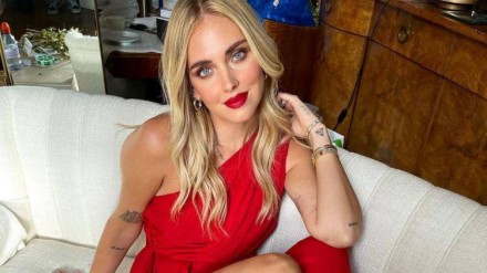 Chiara Ferragni promuove e invita a sostenere la raccolta fondi della Croce Rossa per l'Ucraina